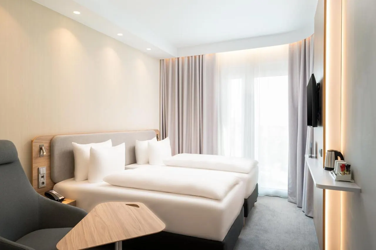 Отель Holiday Inn Express - Rosenheim By Ihg